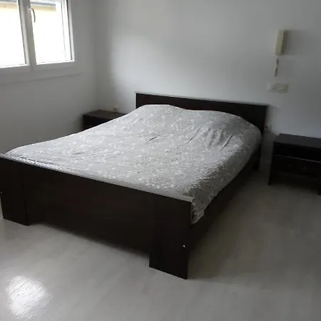 Le Loubens Lägenhet